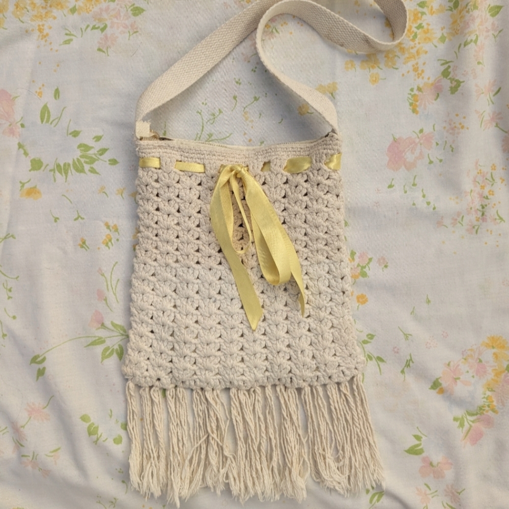 VTG Crochet Bag